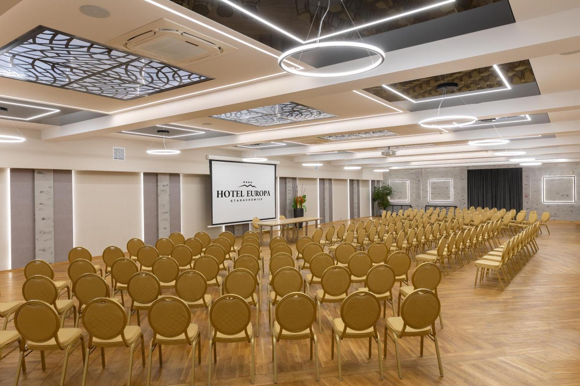 Hotel Europa スタラホビツェ エクステリア 写真